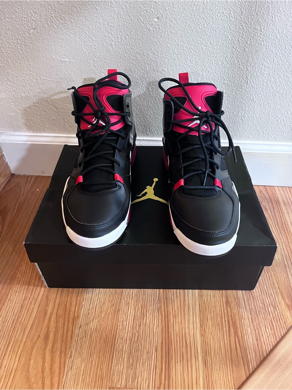 Jordan Men's High-Top Sneakers in Black and Red